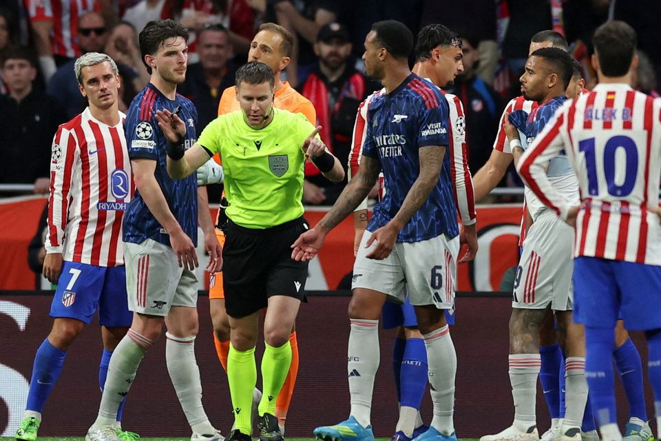 প্রথম লেগে আর্সেনাল-অ্যাতলেটিকো ড্রয়ে জমে উঠল সেমিফাইনাল