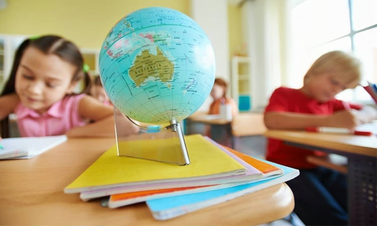 অ্যাসবেস্টস আতঙ্কে অস্ট্রেলিয়ার কয়েক ডজন স্কুল বন্ধ