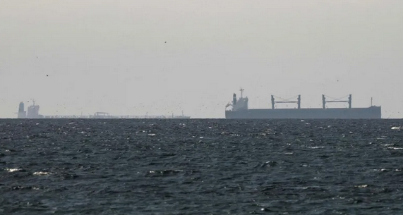 চূড়ান্ত চুক্তি এখনও দূরে, হরমুজ প্রণালী আবার বন্ধ : ইরান