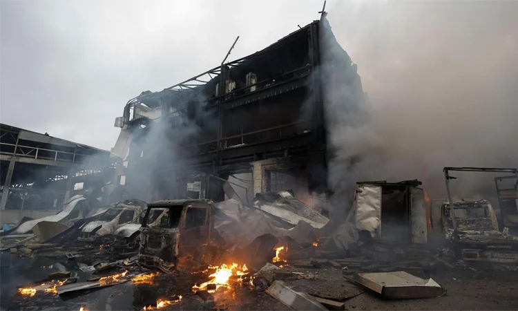 রুশ হামলায় ইউক্রেনে নিহত ৩