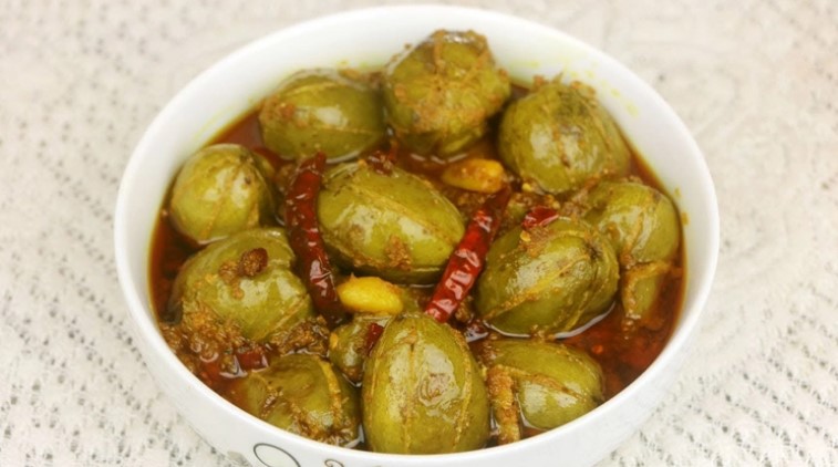 আচার আমাদের শরীরের জন্য কতোটা উপকারী