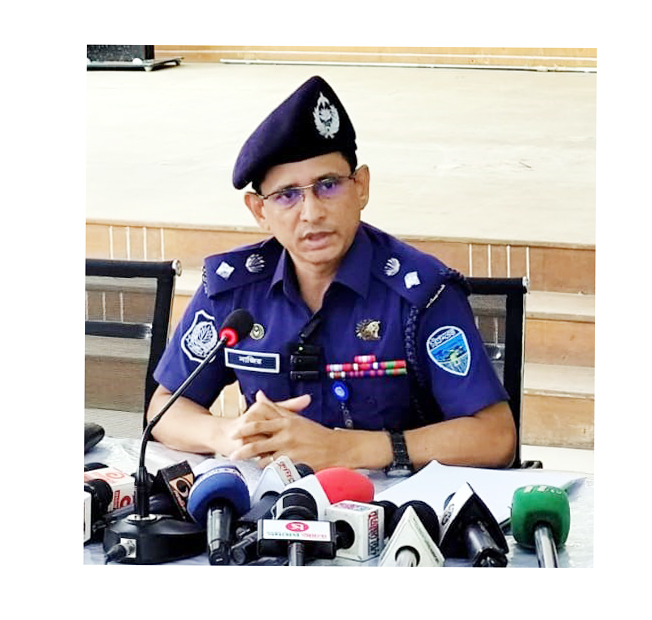 ৮১৮ টি পূজামণ্ডপের নিরাপত্তায় ৯৫০ জন পুলিশ সদস্য