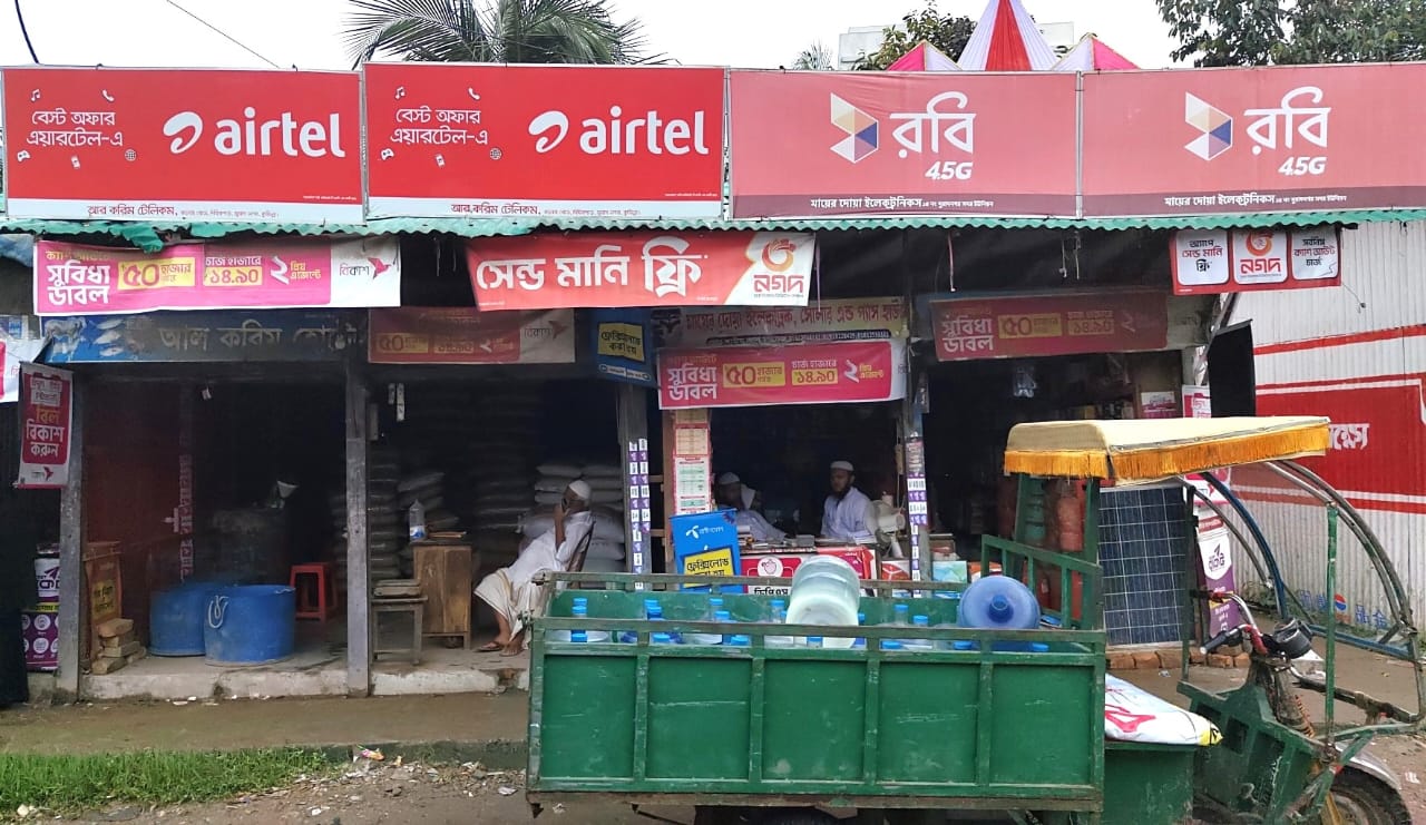 মুরাদনগর বাজারে চার দোকানে চুরি