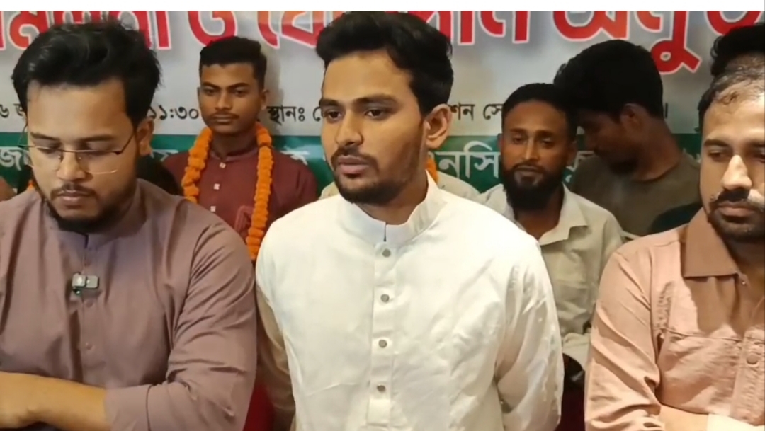 বিএনপি তিন মাসেই অজনপ্রিয় সরকারে পরিণত হয়েছে: আসিফ মাহমুদ