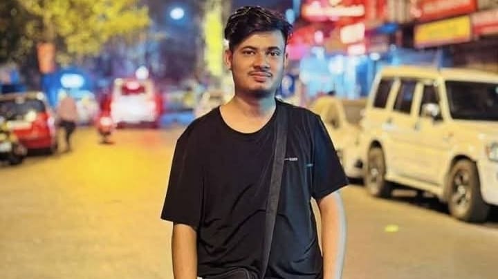 কুমিল্লায় সড়ক  পারাপারের সময় ট্রাকের ধাক্কায় এক যুবকের মৃত্যু