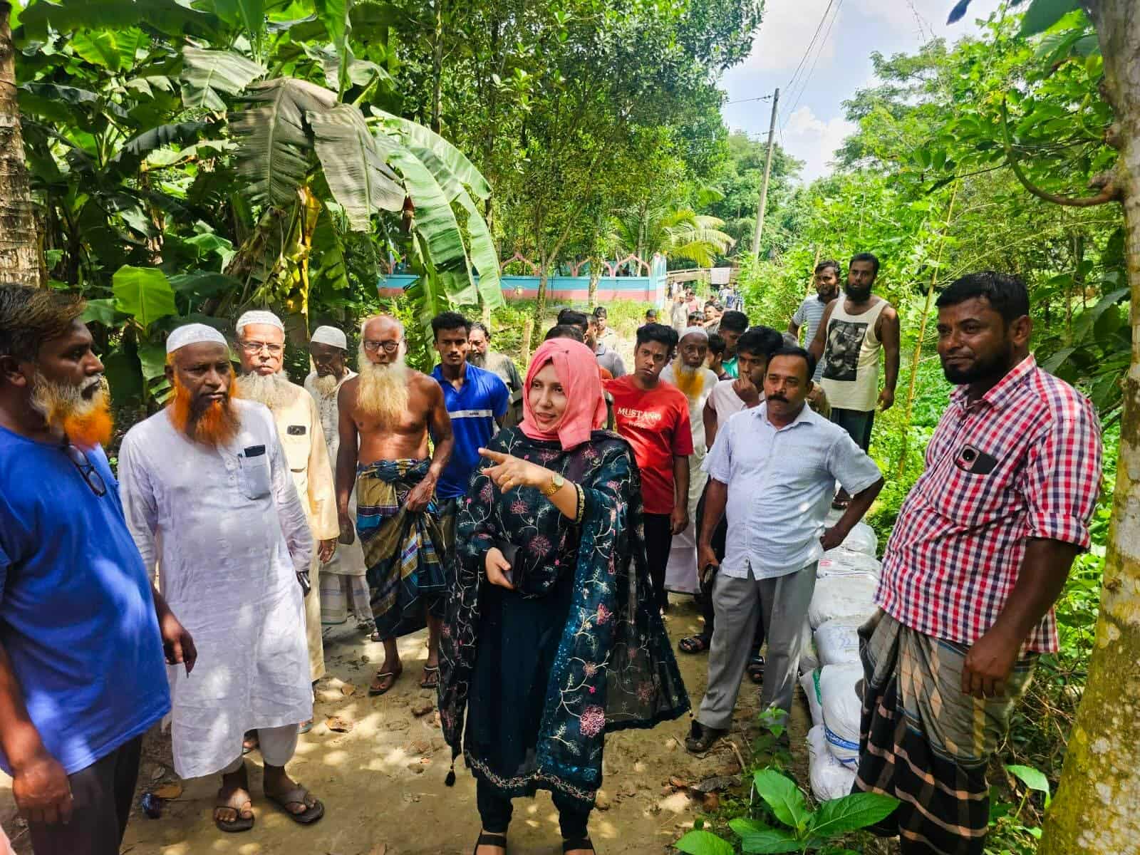 ব্রাহ্মণপাড়া ইউএনওর বিভিন্ন উন্নয়ন প্রকল্প পরিদর্শন