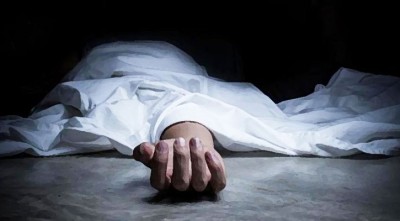 মায়ের সঙ্গে মান-অভিমান, ঝুলন্ত মরদেহ মিলল স্কুল ছাত্রীর