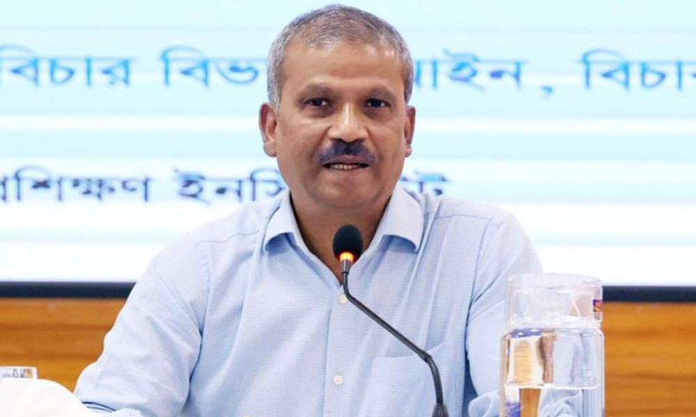 উচ্চ আদালতে অনেক সংস্কার প্রয়োজন: আইন উপদেষ্টা