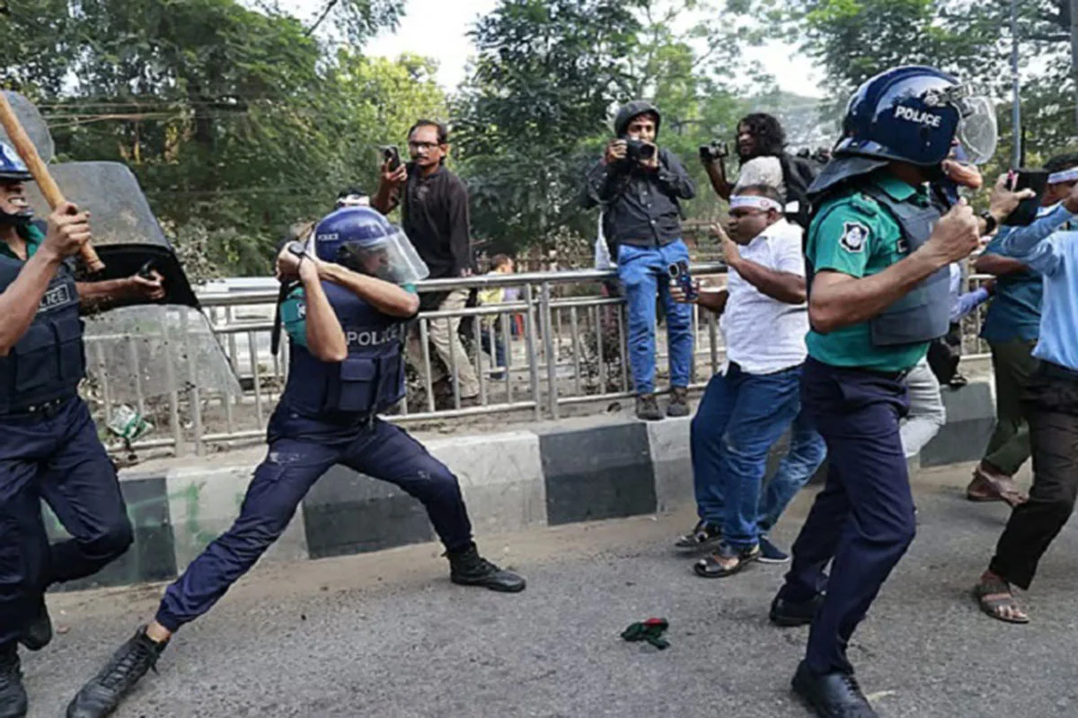 রোববার থেকে অনির্দিষ্টকালের জন্য পাঠদান বন্ধের ঘোষণা শিক্ষকদের