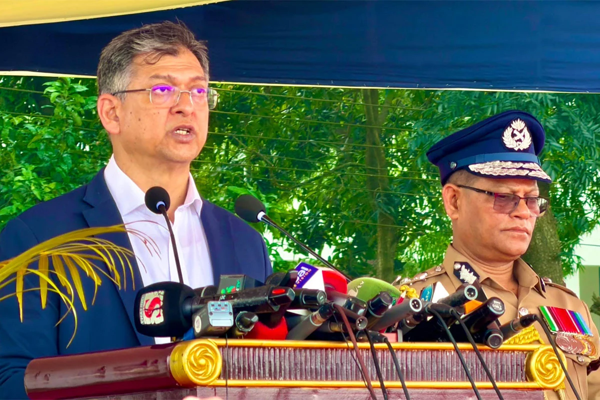 আইনের শাসন প্রতিষ্ঠায় পুলিশ সদস্যদের আন্তরিকভাবে কাজ করতে হবে: স্বরাষ্ট্রমন্ত্রী