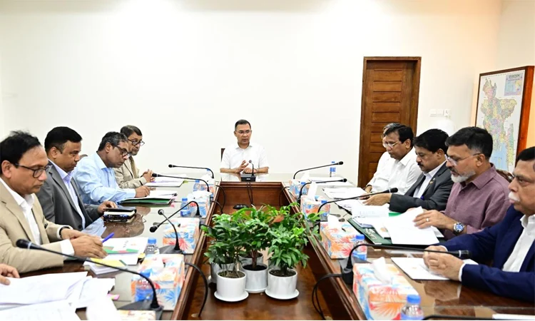 ডেঙ্গু নিয়ে জনসচেতনতা বাড়াতে পাড়া-মহল্লায় মাইকিংয়ের নির্দেশ প্রধানমন্ত্রীর