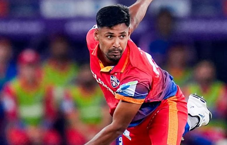 দুবাই ক্যাপিটালসের হয়ে দারুণ সূচনা করলেন মোস্তাফিজ