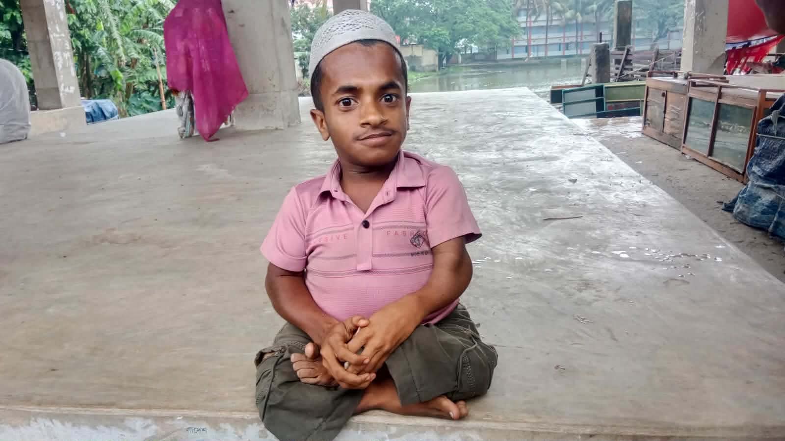 ব্রাহ্মণপাড়ার বামন কামালের অন্তহীন জীবনযুদ্ধ