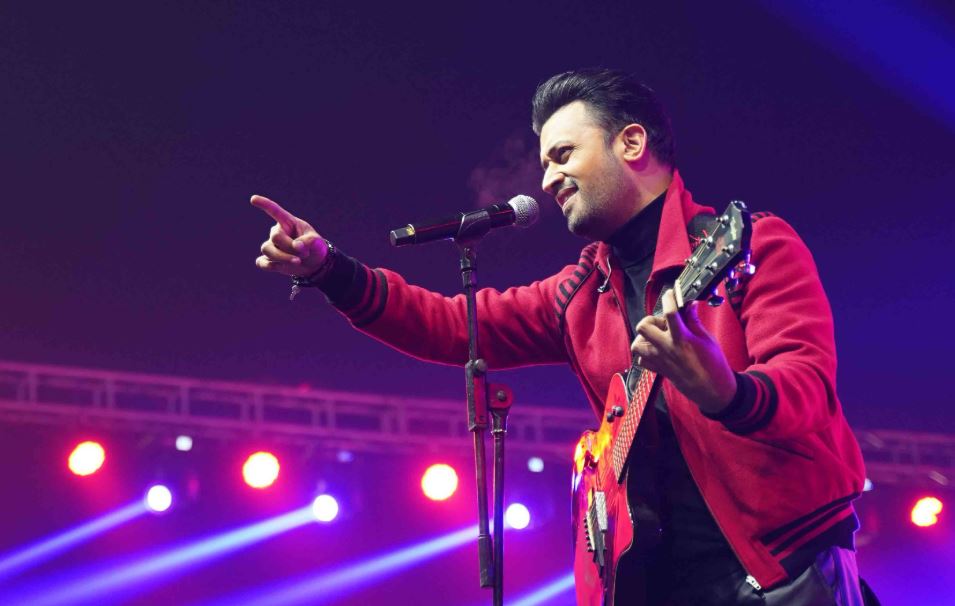 বাংলাদেশের আসছেন আতিফ আসলাম