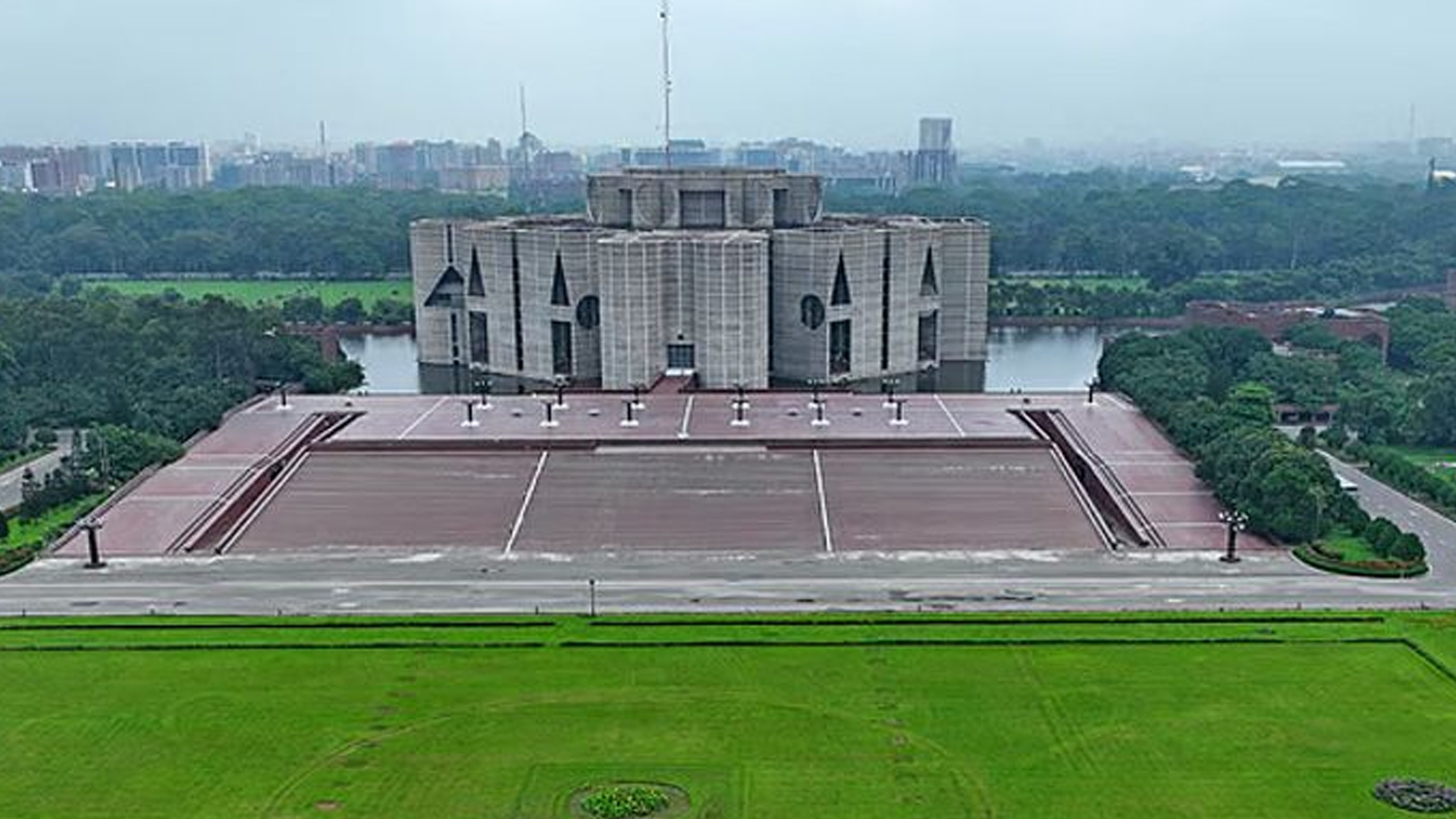 নতুন সরকারের শপথ আজ