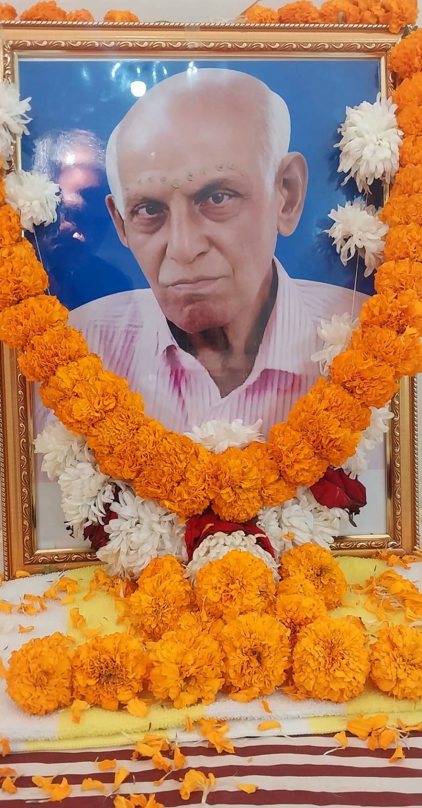 কুমিল্লা মর্ডাণ হাইস্কুলের প্রাক্তন সিনিয়র শিক্ষক স্বর্গীয় জয় গোবিন্দ দেবনাথের শ্রাদ্ধানুষ্ঠান সম্পন্ন