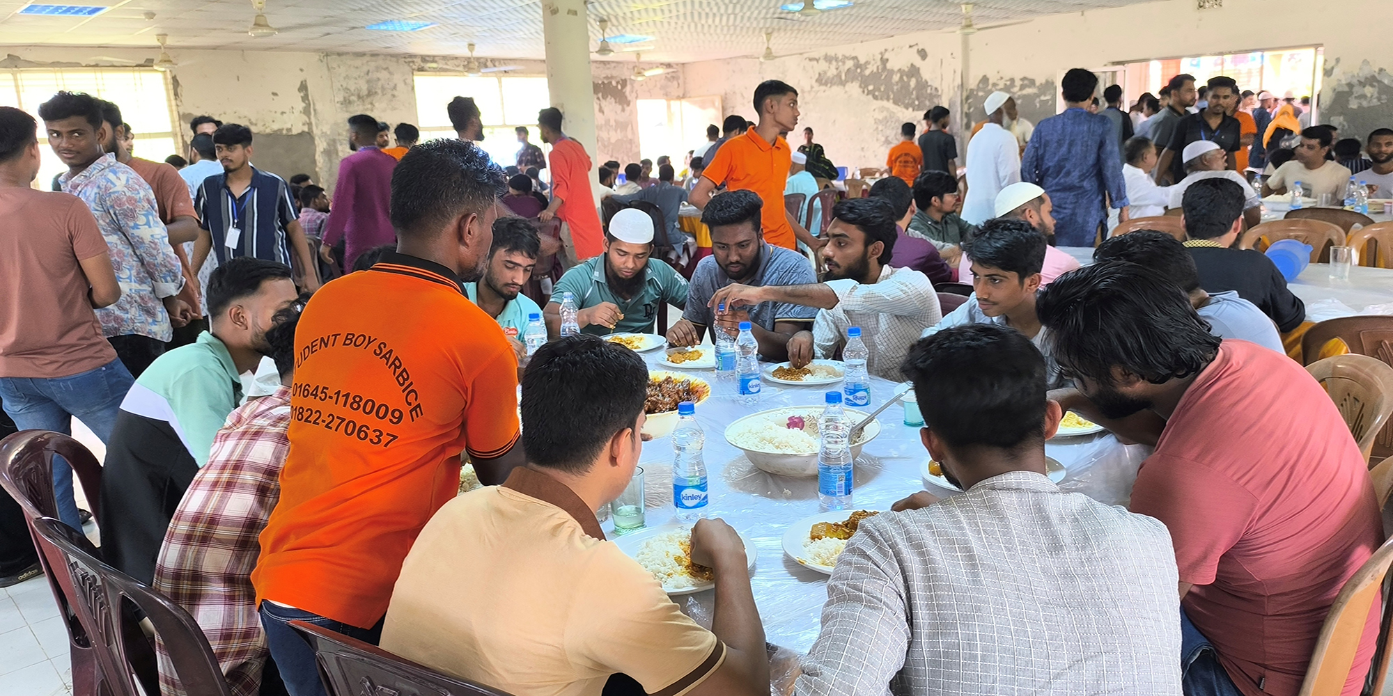 হাসনাত আব্দুল্লার উদ্যোগে ‘ইনসাফ’ সংগঠনের ৪ হাজার লোকের মেজবানী আয়োজন
