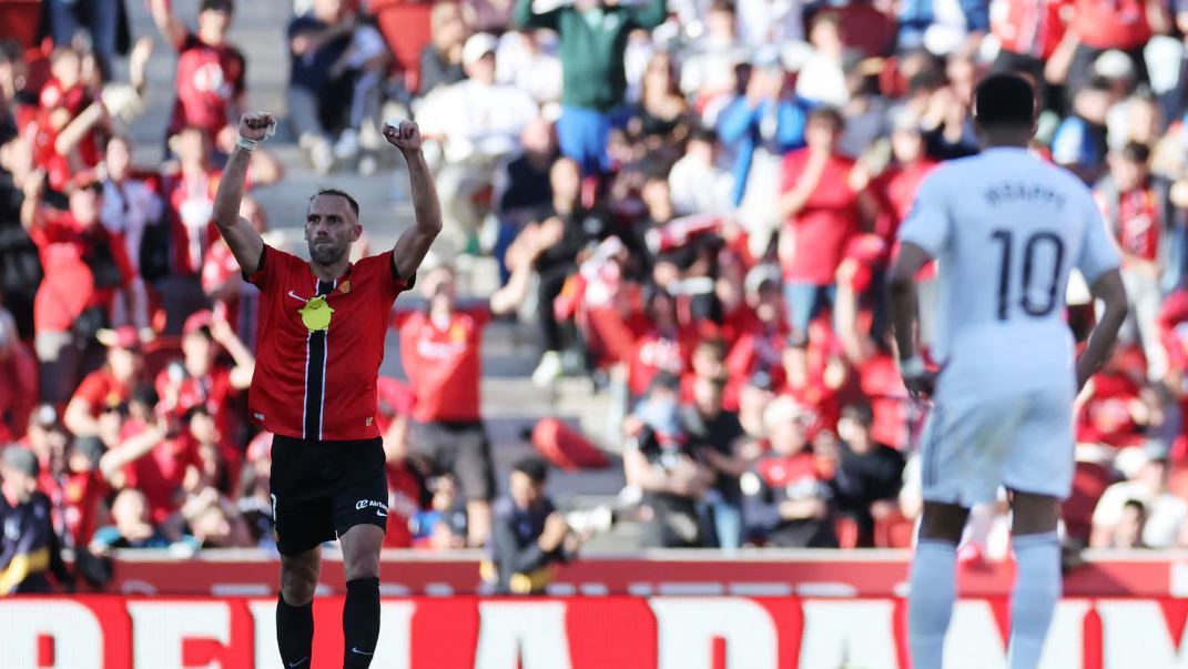 শেষ মিনিটের গোলে হারের মুখ দেখলো রিয়াল