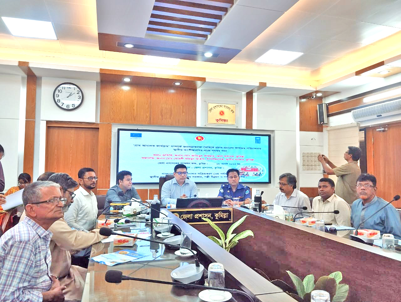 গ্রাম আদালতে সম্পর্কে জনগণকে জানাতে সোয়া লাখ লিফলেট ছাপা হয়েছে