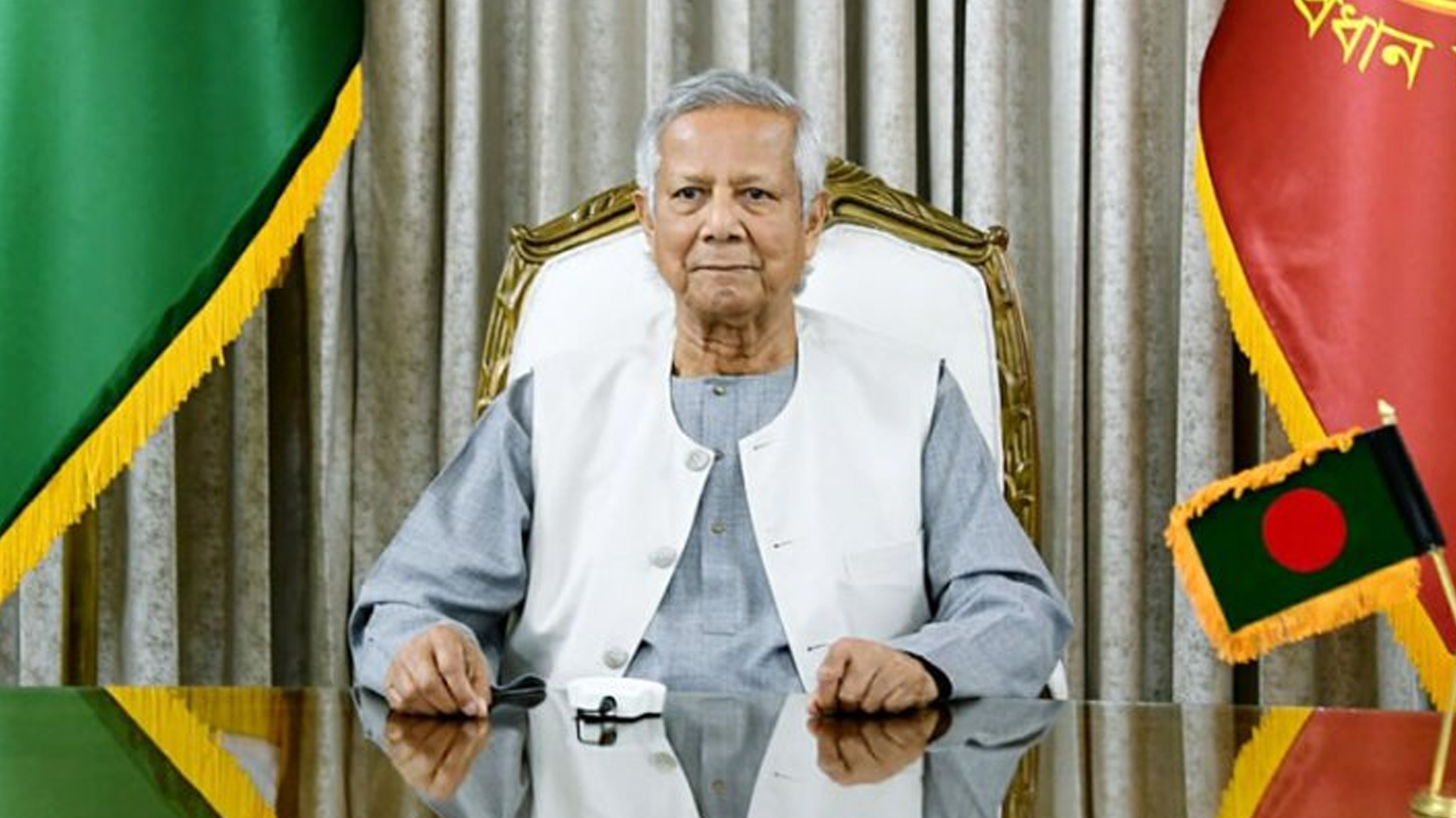 খালেদা জিয়ার জন্য দেশবাসীর কাছে দোয়া চেয়েছেন প্রধান উপদেষ্টা