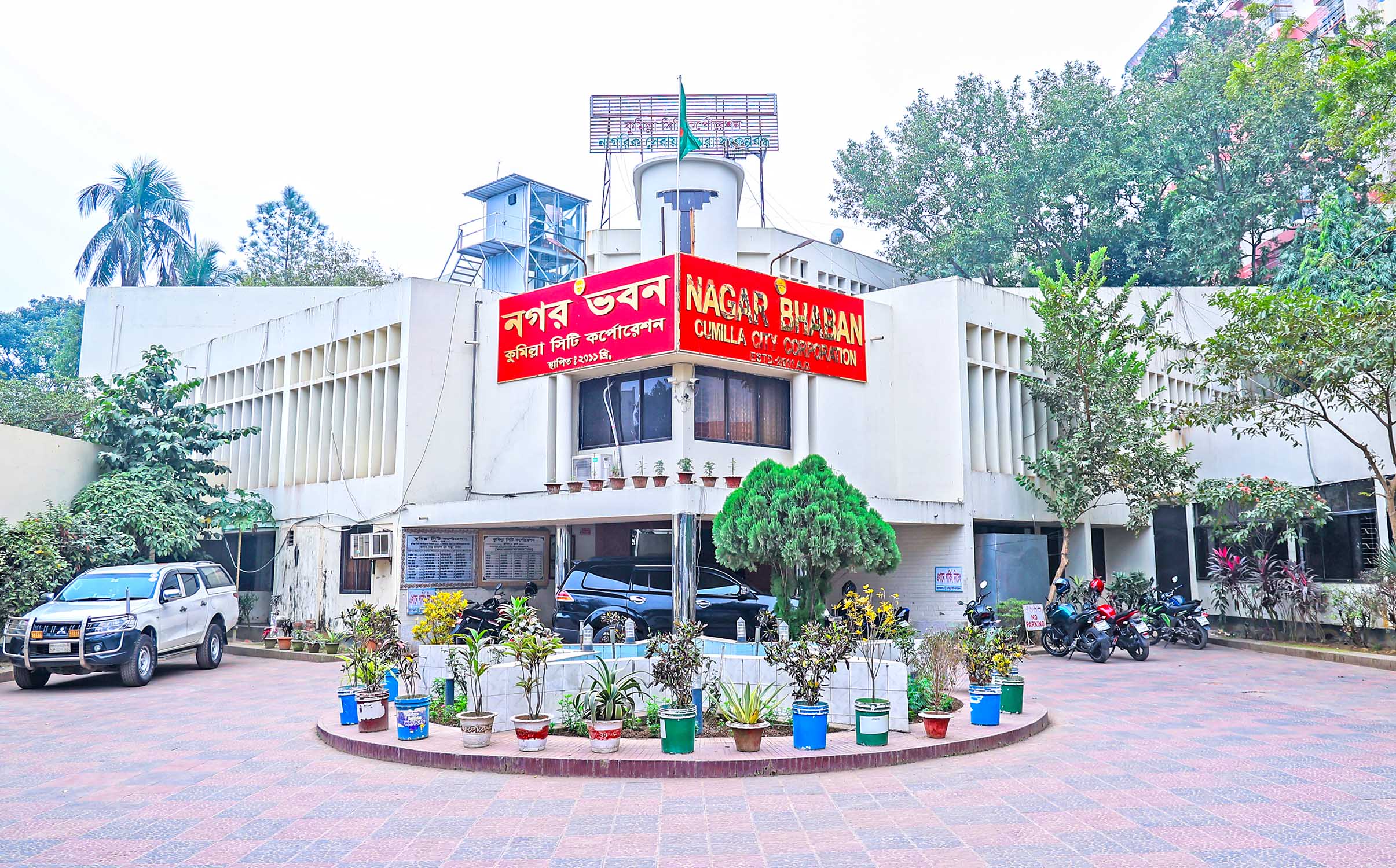 ঠিকাদারিতে কেন লাভ কম হচ্ছে