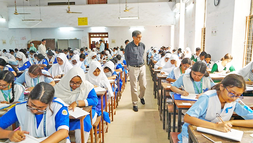 ব্রাহ্মণপাড়ায় এসএসসি ও সমমান পরীক্ষার প্রথম দিনে অনুপস্থিত ৫৭ শিক্ষার্থী