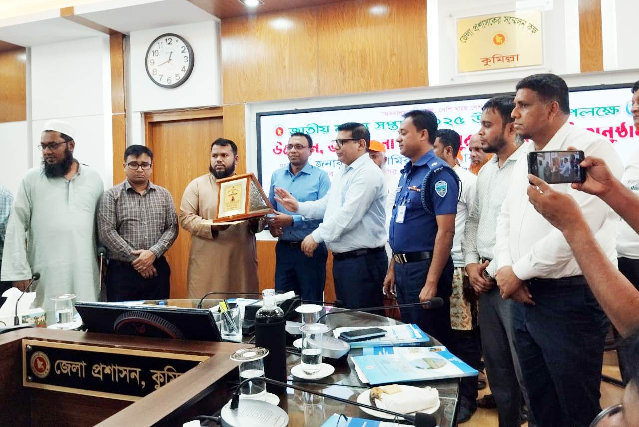 কুমিল্লায় চাহিদার দ্বিগুণেরও বেশি মাছ উৎপাদন হচ্ছে