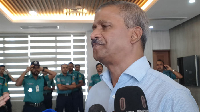 ফেব্রুয়ারিতেই নির্বাচন, পিছিয়ে আসার সুযোগ নেই: আসিফ নজরুল