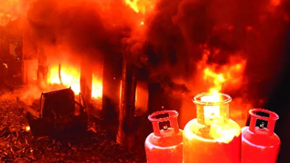 ব্রাহ্মণপাড়ায় সিলিন্ডার বিস্ফোরণ, শিশুসহ আহত ২