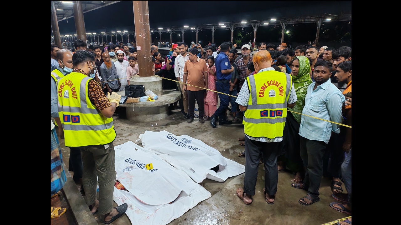 ট্রেনে কাটা পড়ে দুইজনের মৃত্যু