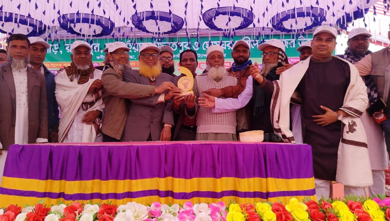 দেবীদ্বারে ৫ গ্রামের গুণীজনদের বর্ণাঢ্য সংবর্ধনা