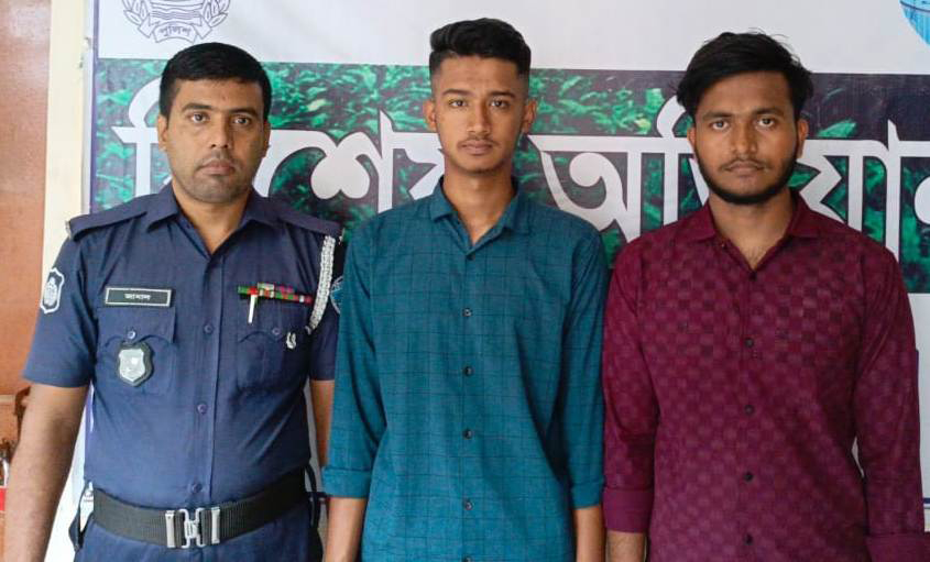 হত্যা মামলায় ছাত্রলীগের ২ নেতা গ্রেপ্তার