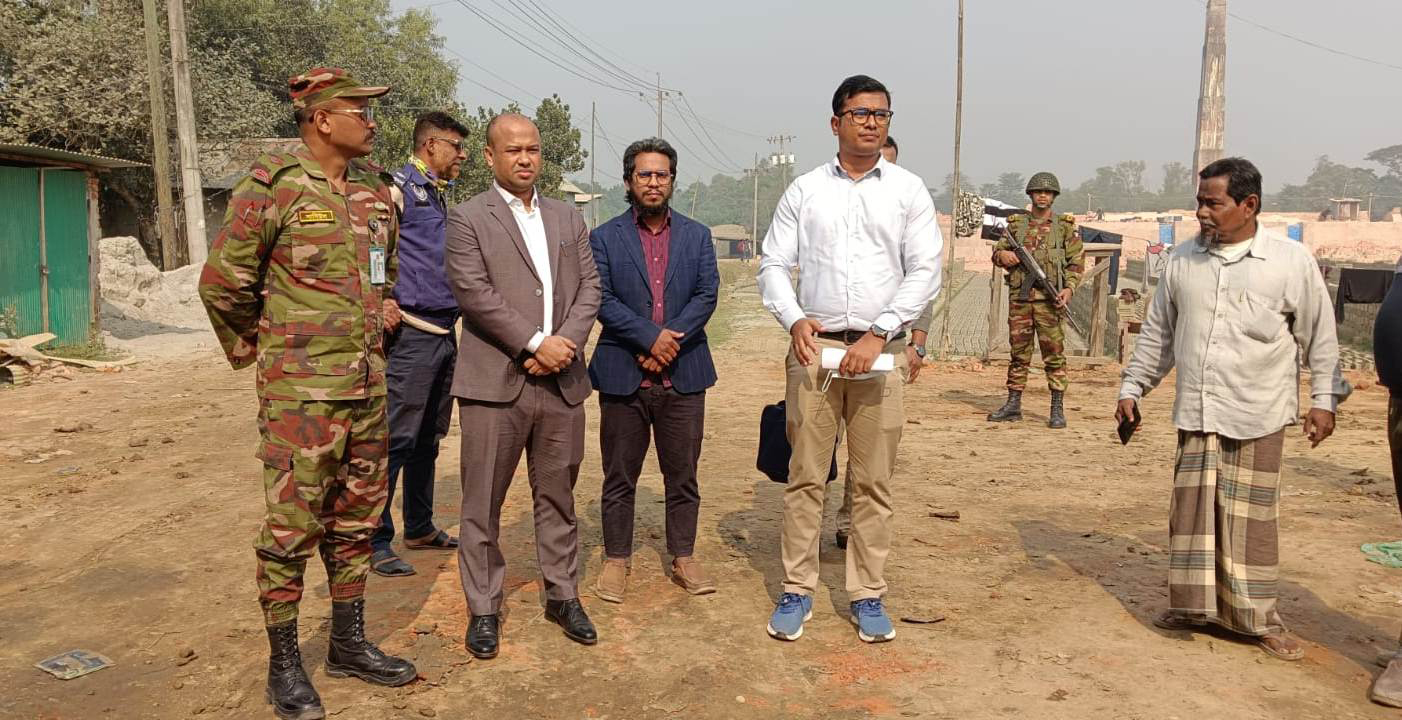 দেবীদ্বারে দুই অবৈধ ইটভাটা ধ্বংস ও ৮ লাখ টাকা জরিমানা