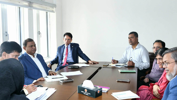 ইংলিশ মিডিয়াম স্কুল আজ থেকে বন্ধ