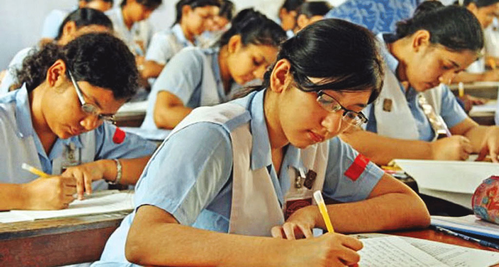 এইচএসসির ফরম পূরণ শুরু ১ মার্চ, বেড়েছে ফি