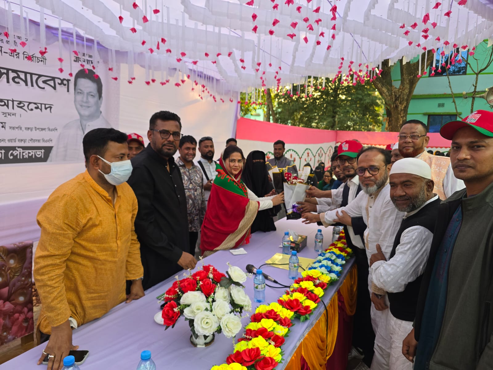 বরুড়ায় বিএনপি মনোনীত প্রার্থী জাকারিয়া তাহের সুমনের পক্ষে মহিলা দলের গণসংযোগ