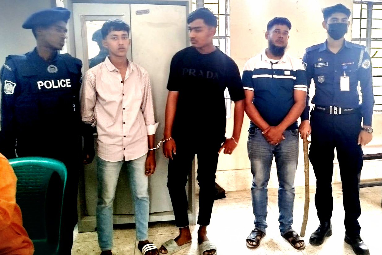 হোমনার কাশিপুরে জাল ভোটের চেষ্টা, দুইজনের কারাদণ্ড