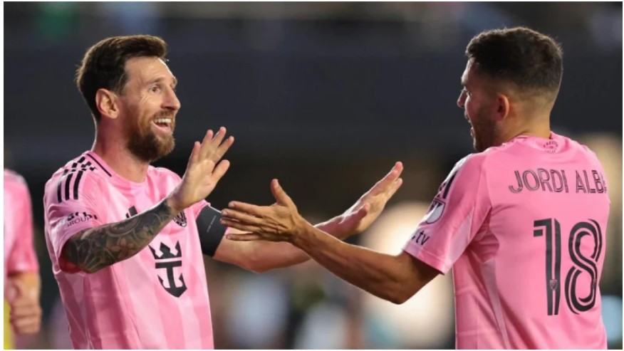 মেসির জোড়া গোলে মায়ামির দারুণ জয়