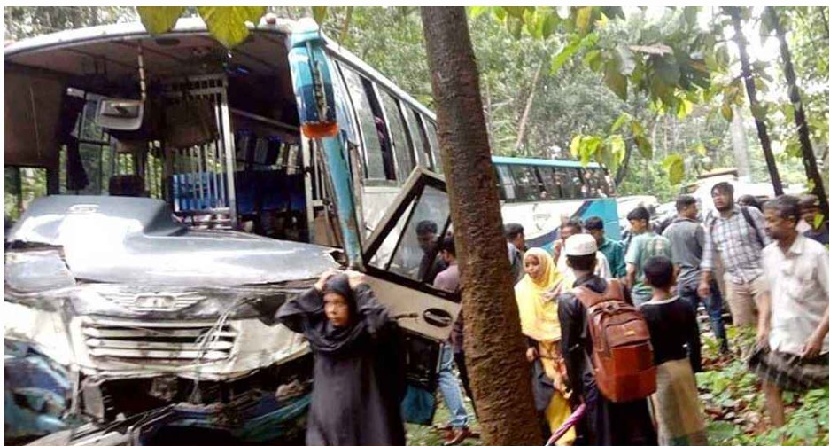 চকরিয়ায় চৌদ্দগ্রামের একই পরিবারের ৫ জন নিহত, আহত-৪