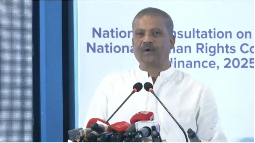 উপদেষ্টাদের সেফ এক্সিটের দরকার নেই: আসিফ নজরুল