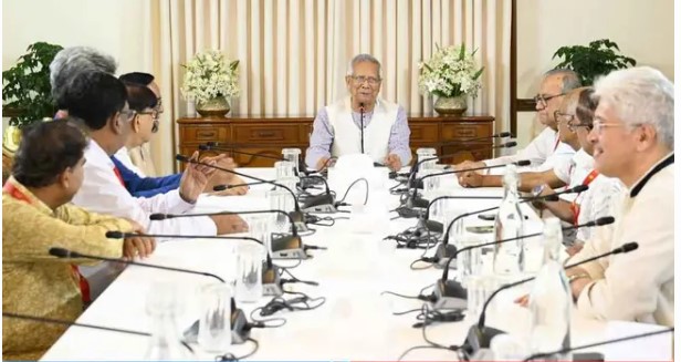 প্রধান উপদেষ্টার সঙ্গে বৈঠকে যমুনায় বিভিন্ন দল-সংগঠনের নেতারা