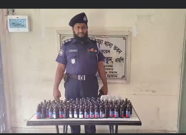 ব্রাহ্মণপাড়ায় আন্তঃজেলা ট্রাক থেকে ১১৫ বোতল ফেনসিডিল উদ্ধার