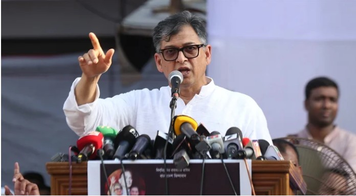 ‘বিএনপি মানুষের ভোট চায়, ধর্মের নামে ট্যাবলেট বিক্রি করতে চায় না’: সালাহউদ্দিন আহমদ