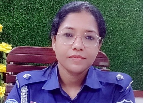 কুমিল্লার ইতিহাসে প্রথম নারী ওসি হিসেবে নাজনীন সুলতানার সাহসিক যাত্রা