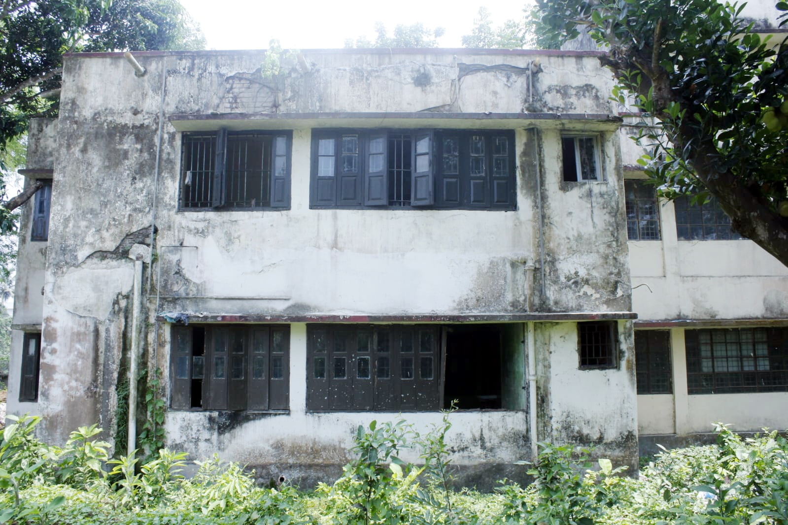 নানা সমস্যায় জর্জরিত চৌদ্দগ্রাম উপজেলা স্বাস্থ্য কমপ্লেক্স