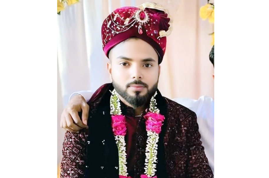লালমাইয়ে দাফনের ২৫ দিন পর কবর থেকে প্রবাসীর লাশ উত্তোলন