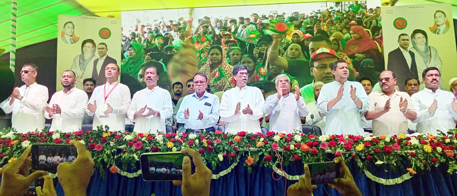 শেখ হাসিনা ও তার বোন ৯০ হাজার কোটি টাকা পাচার করেছে