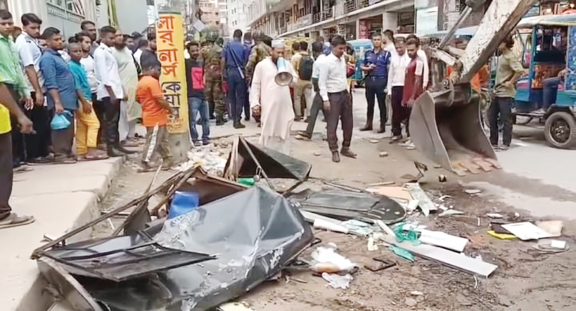 কুমিল্লা সিটি করপোরেশনে উচ্ছেদ অভিযান