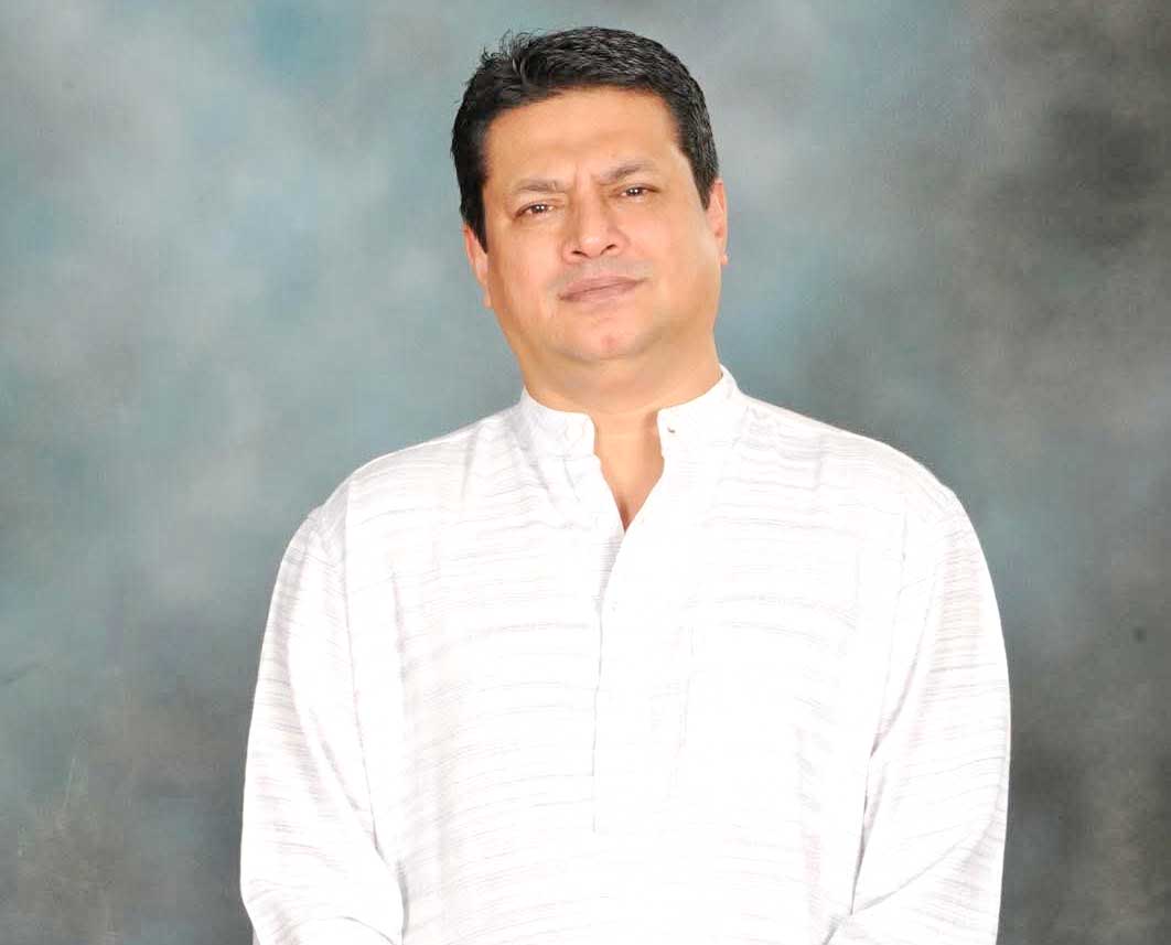 গৃহায়ন ও গণপূর্ত মন্ত্রী জাকারিয়া তাহের সুমনের ঈদের শুভেচ্ছা