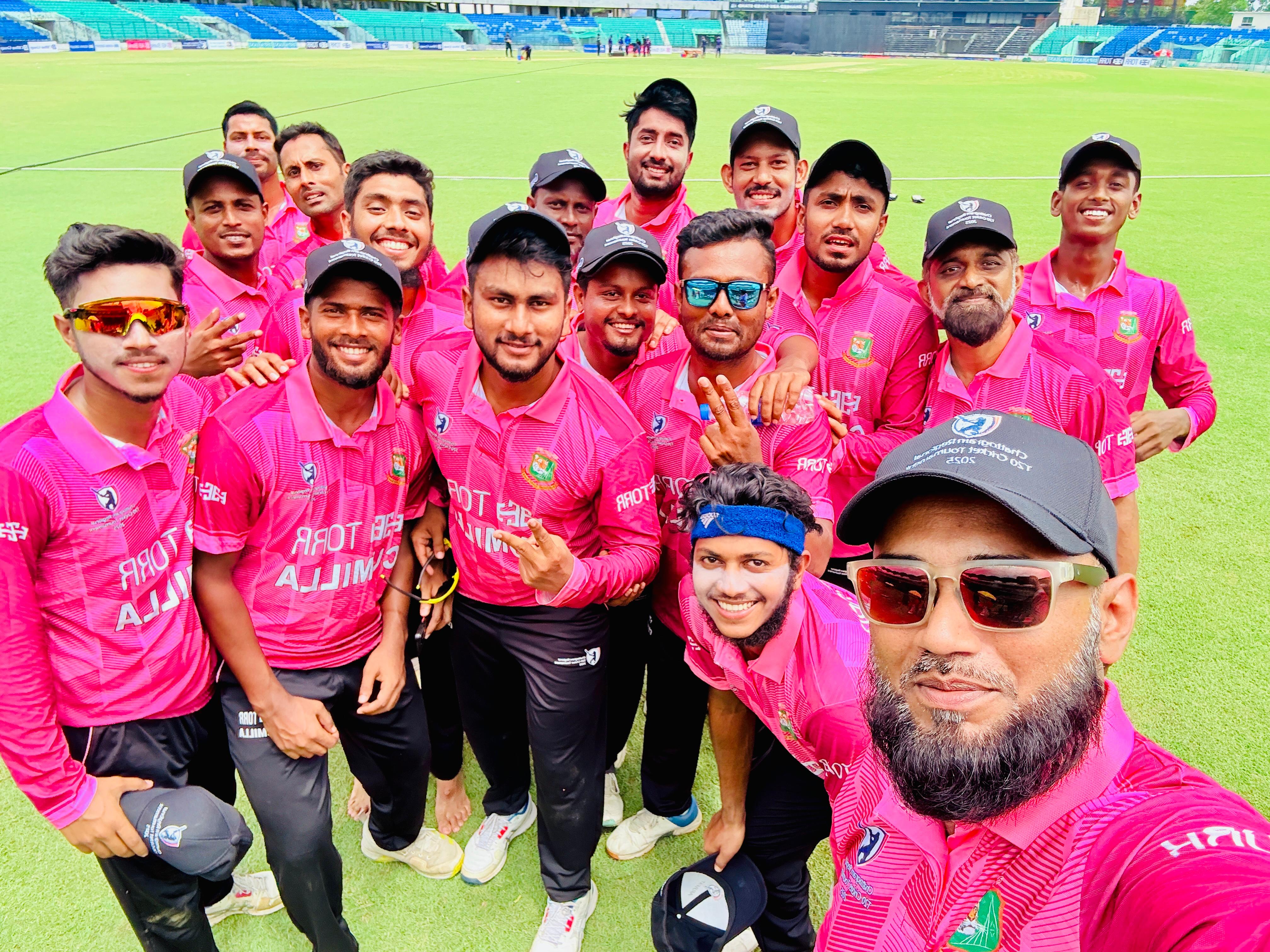 এবার কক্সবাজারকে হারিয়ে জয়ের ধারা অব্যাহত রেখেছে  কুমিল্লা